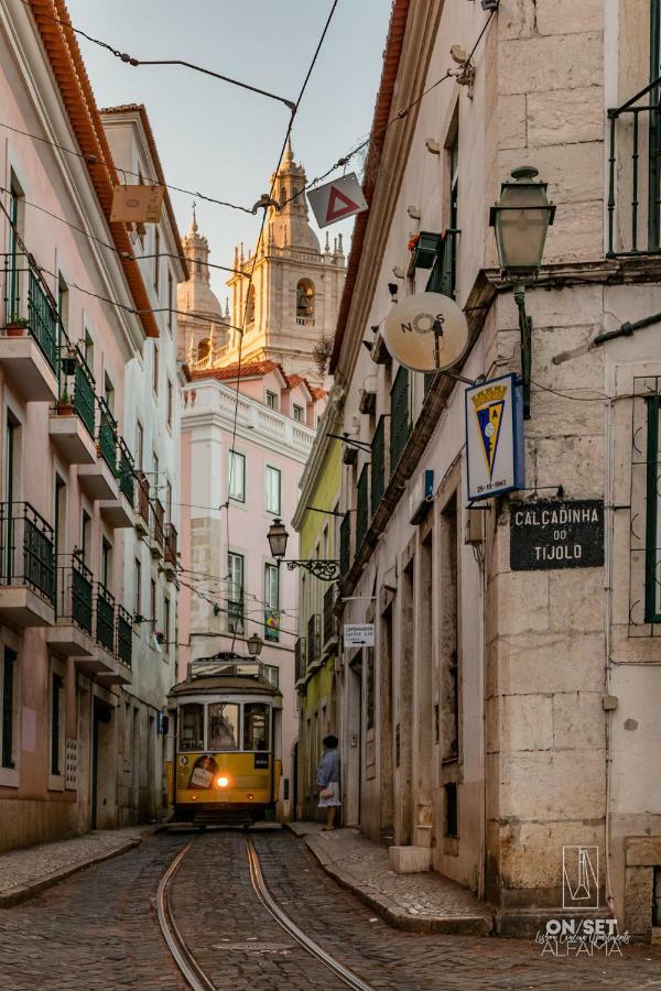 ON/SET Alfama - Lisbon Cinema Apartments Bagian luar foto